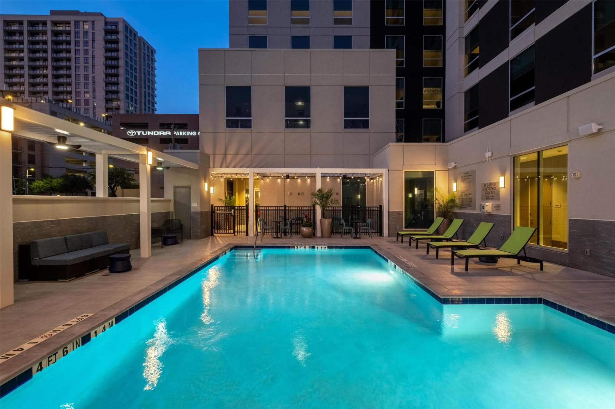 Home2 Suites By Hilton Houston Downtown Convention Center מראה חיצוני תמונה